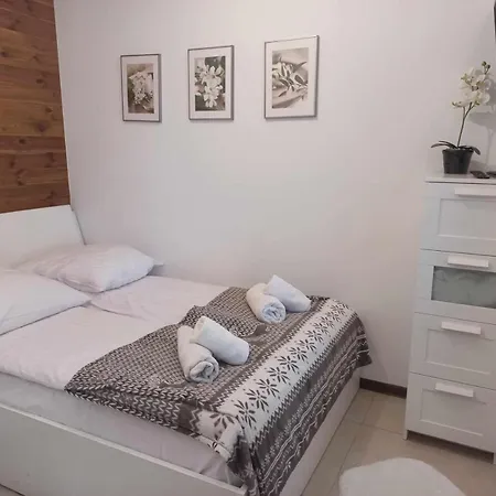 Na Cyrhli Z Tarasem Apartament *